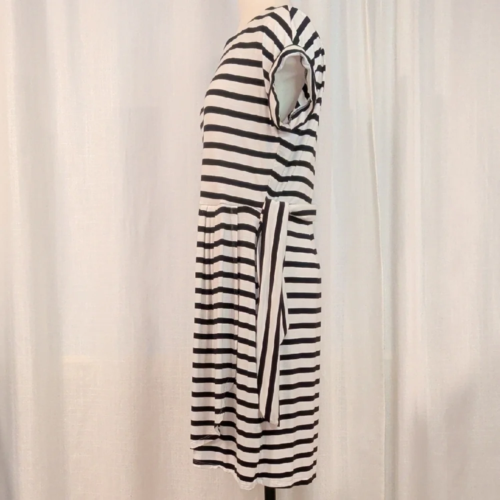 Comfy B&W Striped Wrap Dress